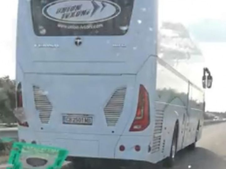 След трагедията край Своге: Автобусът Пловдив - София фучи със 130 км/ч (ВИДЕО)