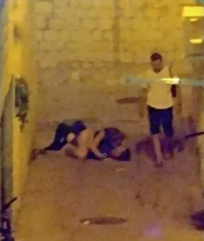 Англичани правят секс на улицата в Хърватия, побъркват местните с виковете си (СНИМКИ 18+)