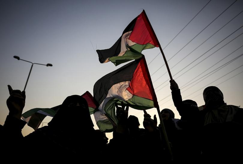 Един убит и десетки ранени при сблъсъци в ивицата Газа