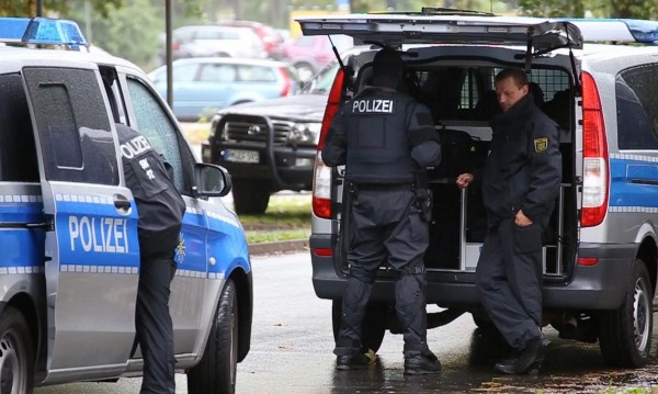 Пак зверство: Трима мигранти нападнаха жена и убиха 22-годишен германец на детска площадка