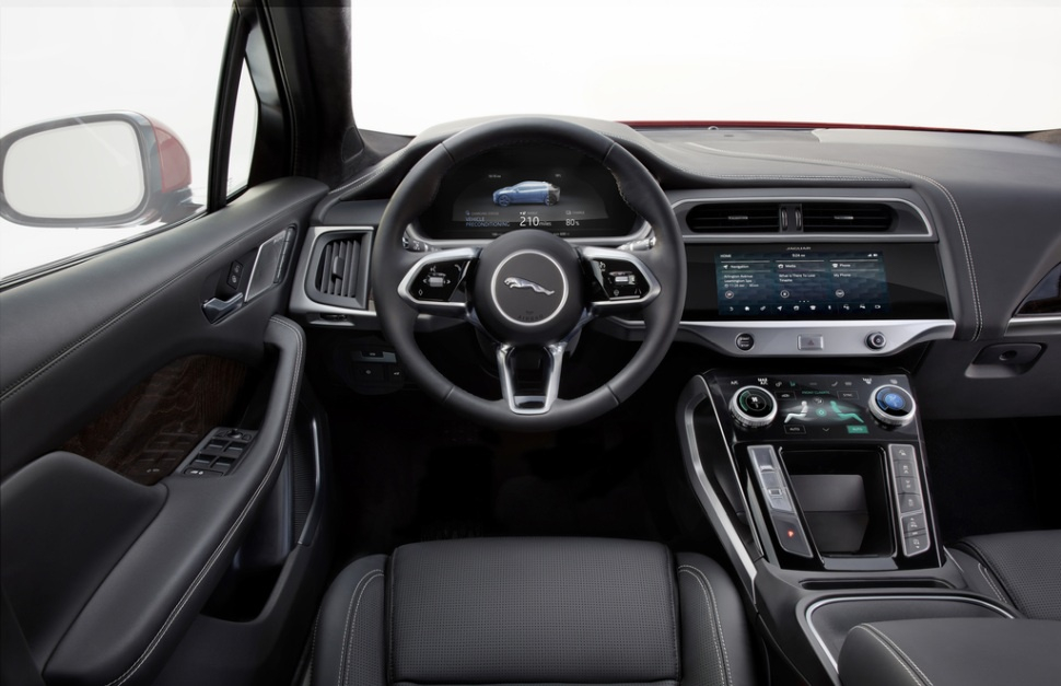 Jaguar Land Rover със съвременна "мултимедия" за ретро автомобили (СНИМКИ)