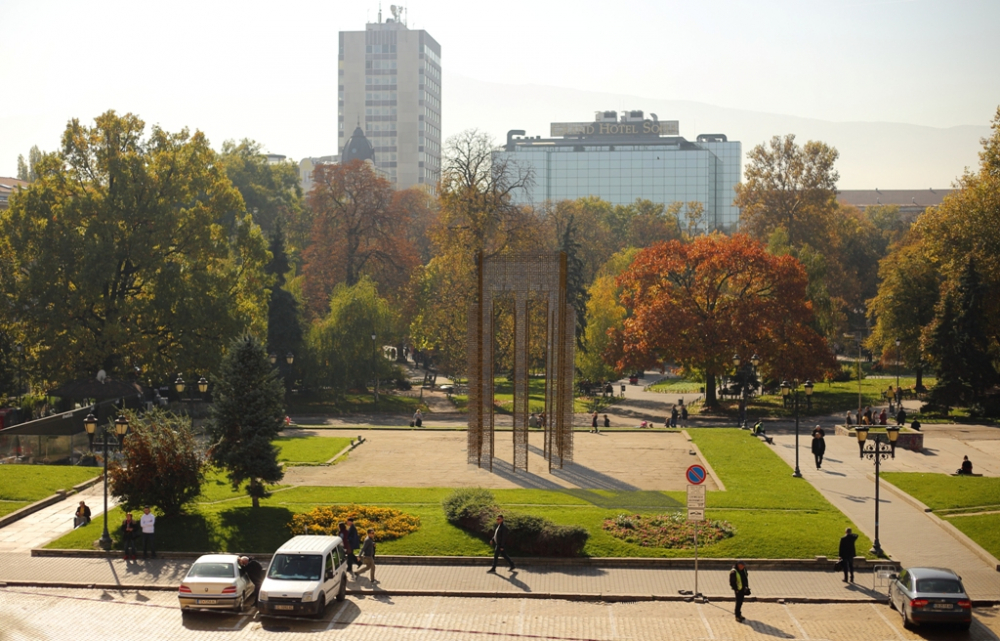 Гигантски 33-метров паметник може да се извиси на мястото на Мавзолея в София, кой ще е конникът на върха на монумента