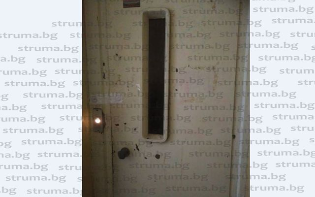 Ето го злокобния асансьор, в който издъхна 10-годишно дете в Кюстендил (СНИМКИ)