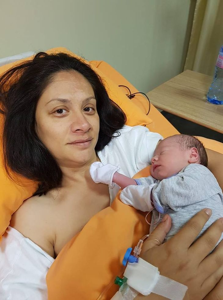 Първо в БЛИЦ! Мариана Попова разплака мрежата с тази уникална СНИМКА след раждането