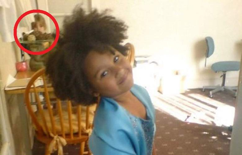 Лора направи СНИМКА на 5-годишната си дъщеря! 7 години по-късно се вцепени от това, което забеляза на кадъра