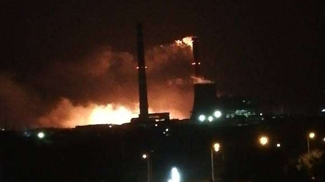 Гасенето на пожара в ТЕЦ-Сливен продължава