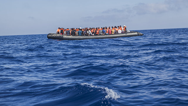 Мароканският флот откри стрелба по лодка с мигранти