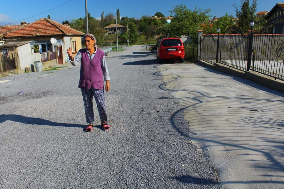 Роми гурбетчии от Шуменско направиха нещо нечувано и невиждано в родното си село (СНИМКИ)