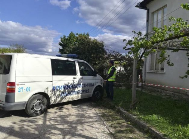 Касапинът от Каспичан - агресивен и неконтактен, гледката в дома на жертвите била ужасяваща (ВИДЕО)