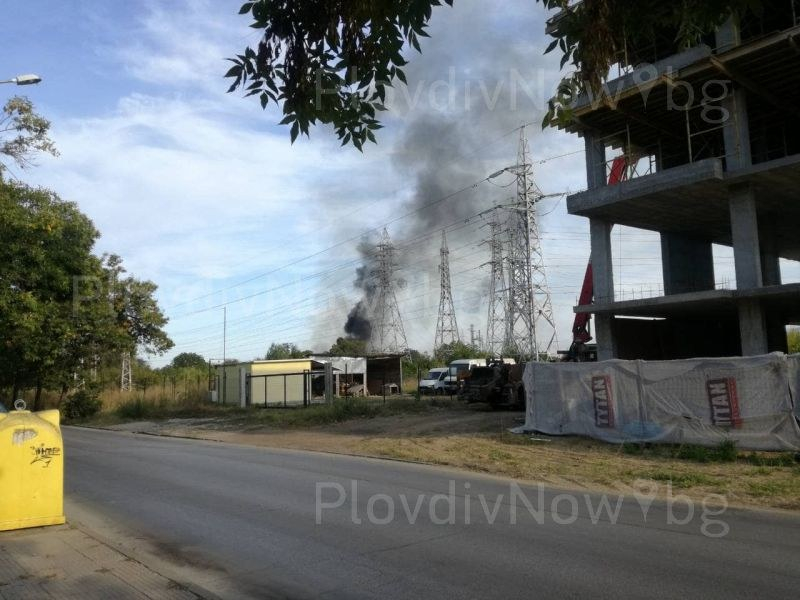 Отново пожар в Пловдив, този път гори... (СНИМКИ)