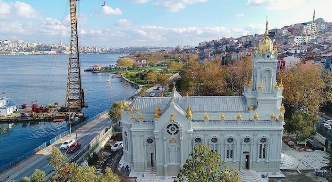 Желязната църква "Св. Стефан" в Истанбул празнува юбилей