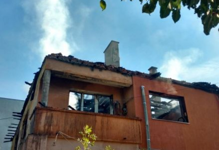 МВР съобщи страшна новина след огледа на изгорелия блок в Божурище