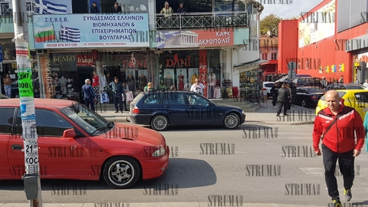 Възрастна софиянка подлуди таксиджиите в Петрич! (ВИДЕО)