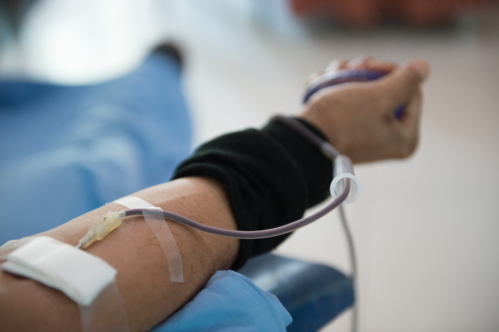 Безпрецедентно: десетки дариха кръв за бременната жена от верижното меле край Велико Търново 