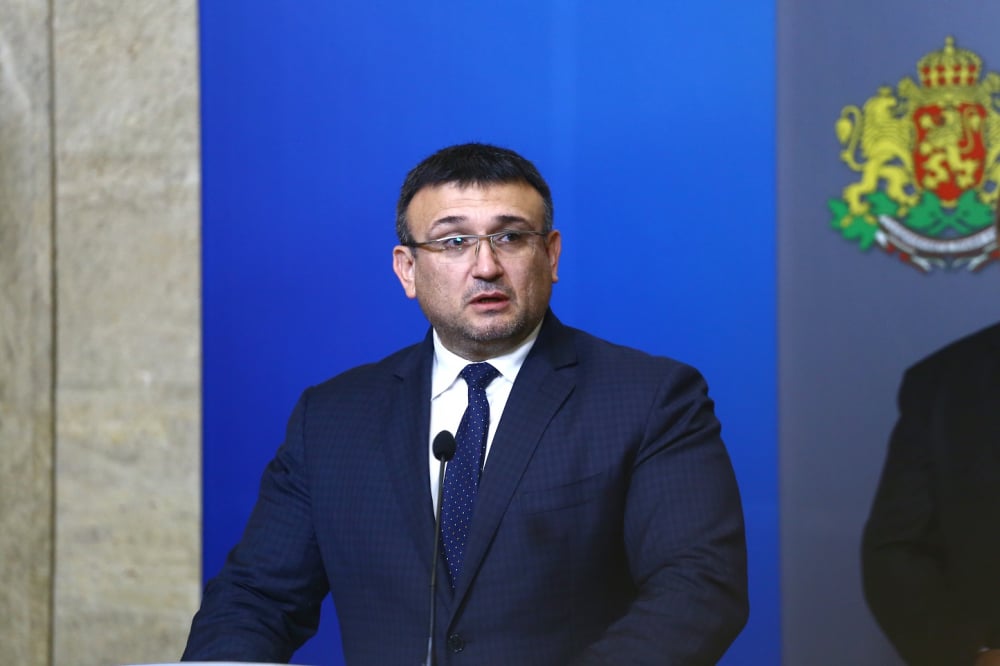 Ексклузивно! Вътрешният министър Младен Маринов разкри за нов бой с униформени от тази нощ 