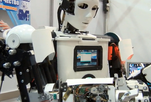 Уникално: Българин изобрети робот-болногледач (СНИМКА)