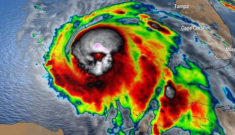 Шок! На спътникова СНИМКА на урагана убиец "Майкъл" е забелязан мистичен знак