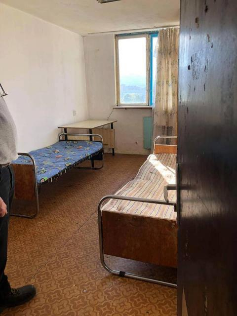 Студентката Стиляна показа потресаващо гнусни СНИМКИ от общежитията на СУ: Затворниците и бежанците са по-добре от нас