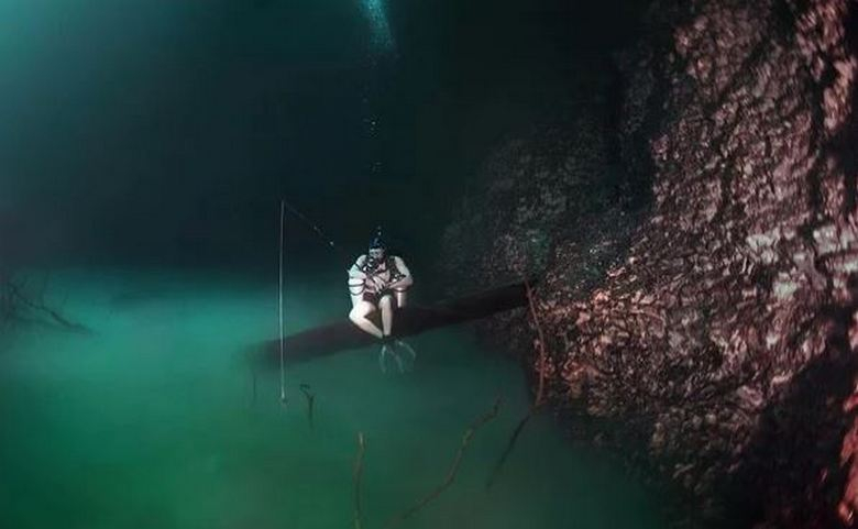 Единствената подводна река в света се намира в... Черно море! Уникални СНИМКИ