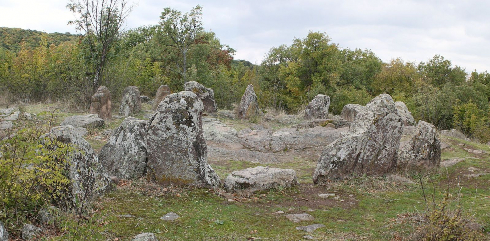 Българският Стоунхендж – мистичен енергиен център и обсерватория на древните траки?