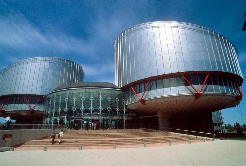 Европейският съд нареди на Варшава да замрази съдебната реформа