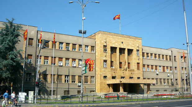 Все още се очаква заседанието на македонския парламент да започне
