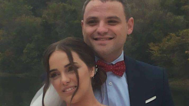Тежка сватба в БСП, млад социалист взе за булка ослепителна сръбкиня (СНИМКИ)