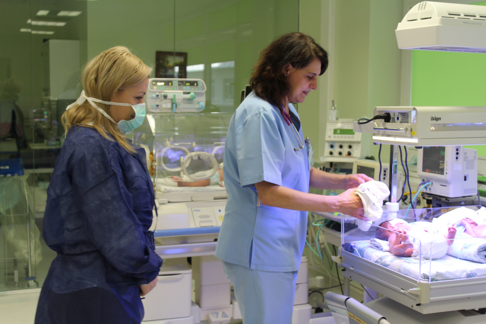 Голяма радост! Тризнаци се родиха два пъти поред в рамките на две седмици в Аджибадем Сити Клиник Болница Токуда 