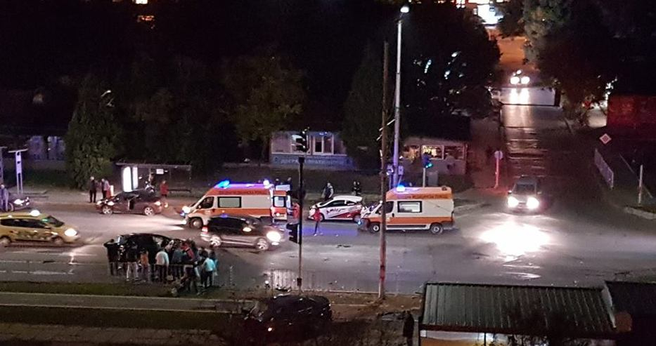 Тежка катастрофа на булевард във Варна (СНИМКА)