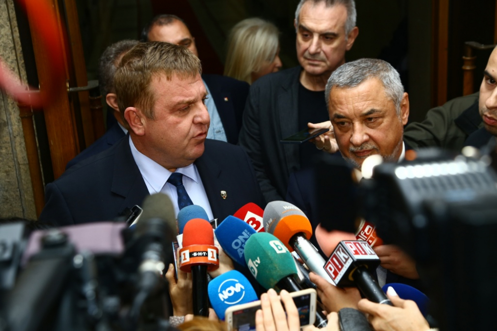 Политически страсти: НФСБ се развежда с ВМРО за евроизборите