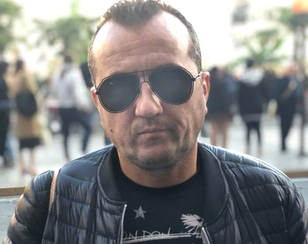 Пловдивският бизнесмен Асен Пожара се сдоби с белезници в съда 