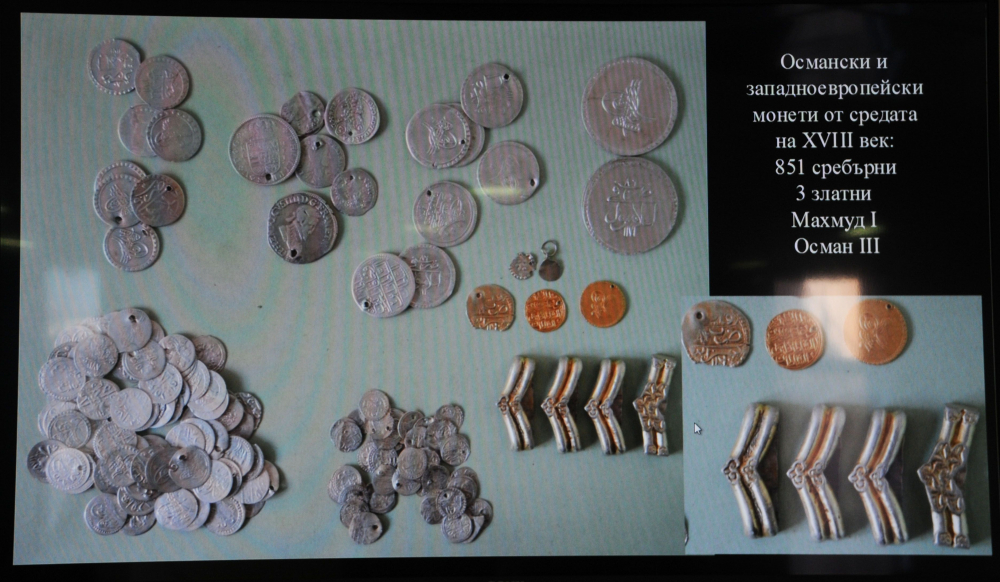 Феноменално съкровище откриха в Ахтопол - килограми злато и сребро на именити владетели (СНИМКИ)