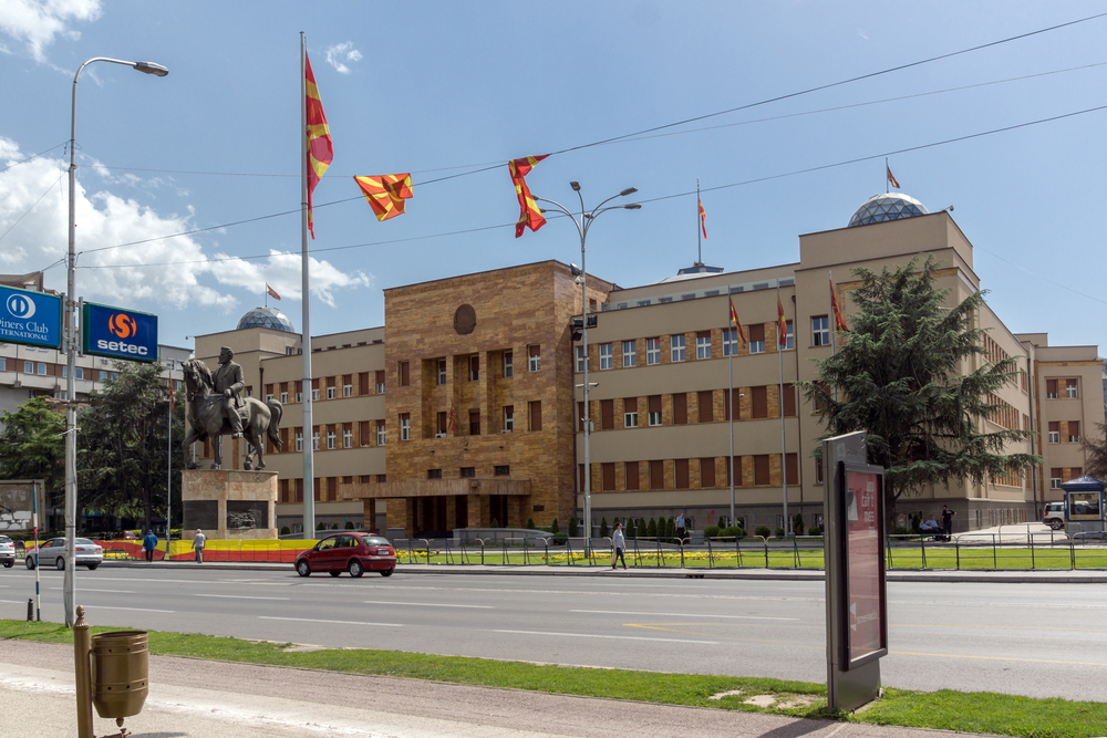 Пореден тежък ден за Македония – в парламента ще се карат за…