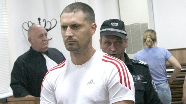 Само в БЛИЦ: Командосът Желязков би шута на фаталната полицайка Люба, заради която уби полицая от Сопот (СНИМКИ)