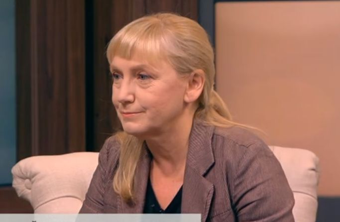 Елена Йончева: Не знам какво е пране на пари, трябваше да питам адвокати