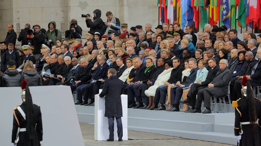 Президентът Румен Радев рамо до рамо с още един световен лидер в Париж (СНИМКИ)