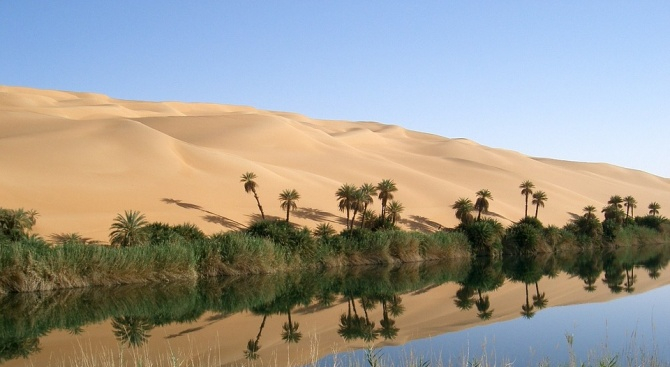 Удивителен феномен в aрабската пустиня (СНИМКИ)