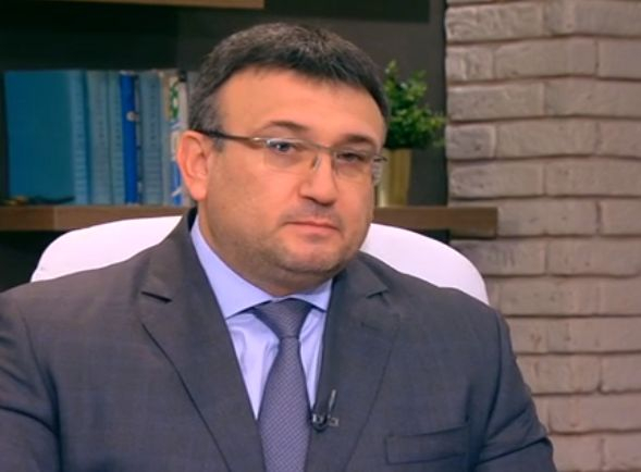 Младен Маринов каза ще бъдат ли върнати скоро в България Баневи, Арабаджиеви и Митьо Очите