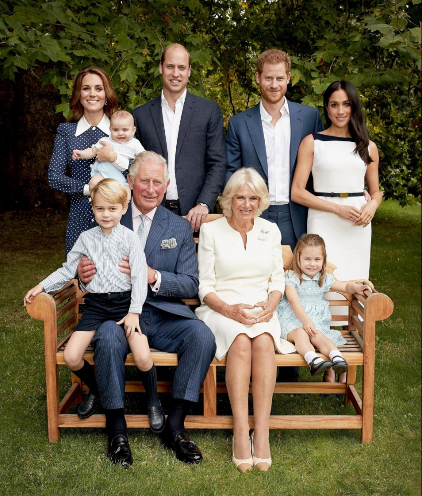 Последните СНИМКИ на британското кралско семейство издадоха куп пикантни тайни за случващото се помежду им