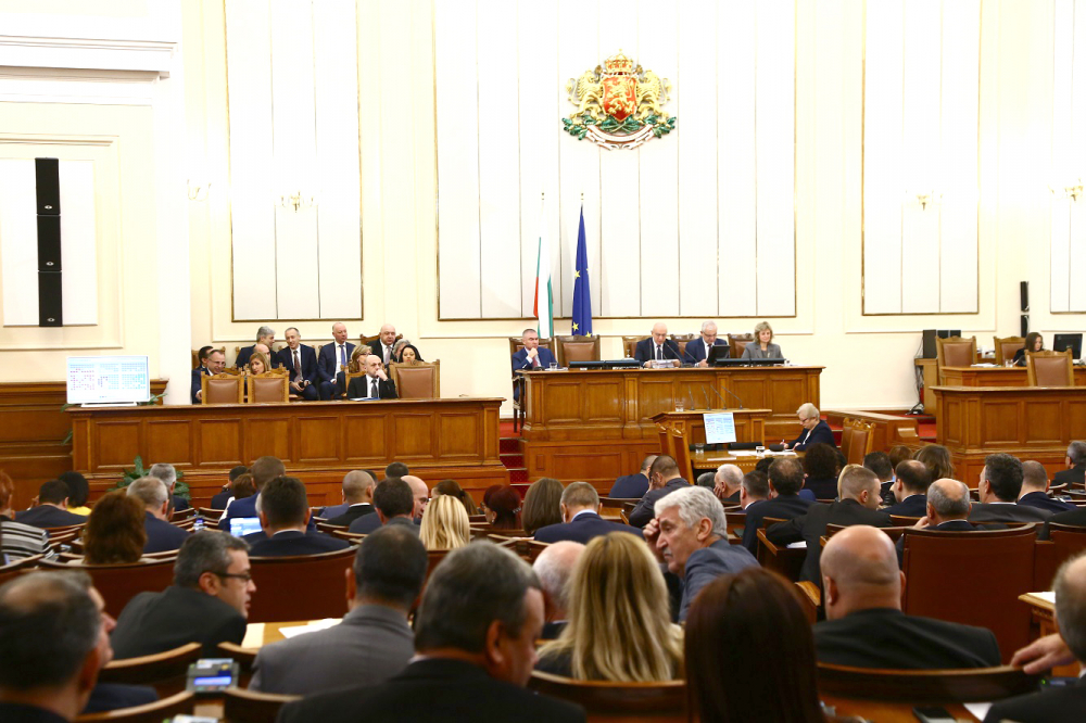 Извънредно заседание в парламента