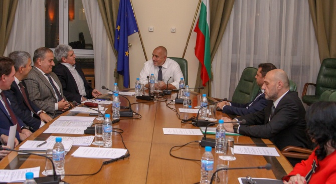 Борисов проведе втора късна среща в Министерския съвет (СНИМКИ)