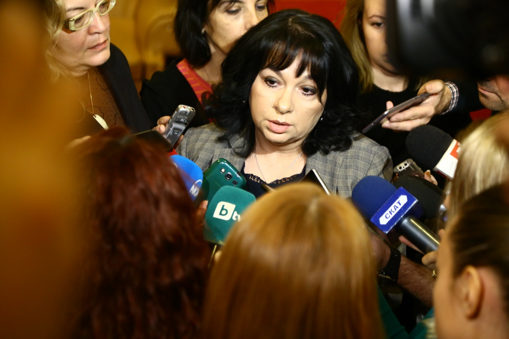 Министър Петкова разкри причината за извънредната ситуация в АЕЦ "Козлодуй"