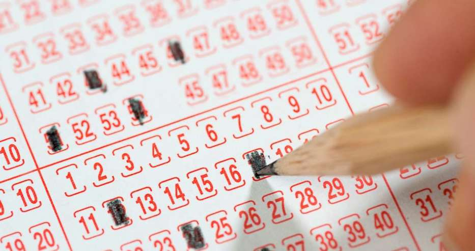 Късметлийка купи „грешен” лотариен билет и спечели