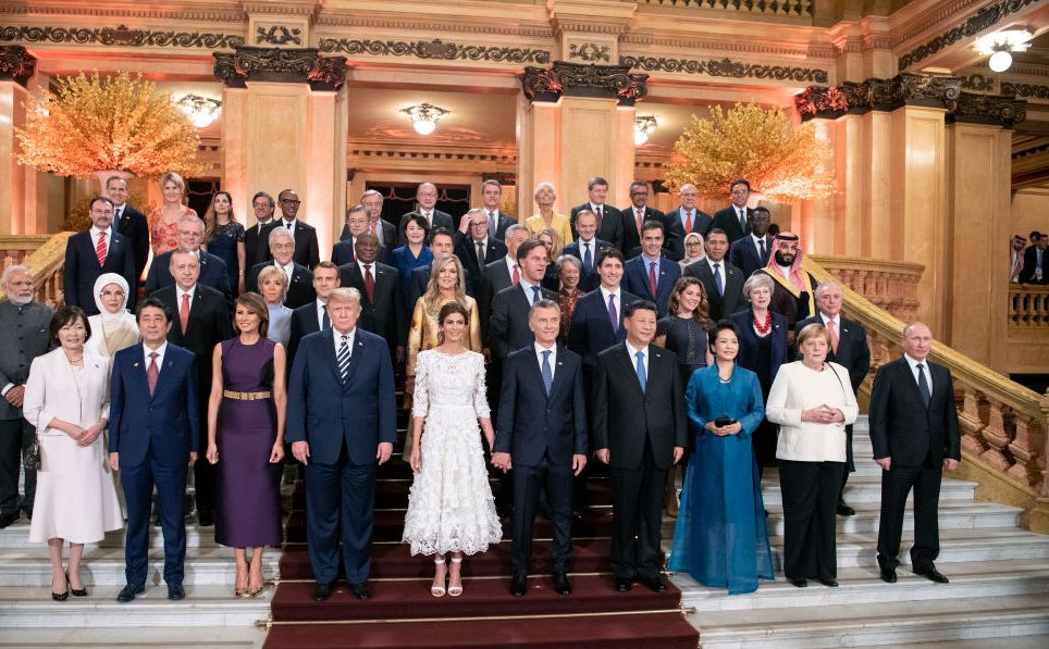 Лидерите на Г-20 се подписаха под обща декларация и си хванаха пътя 