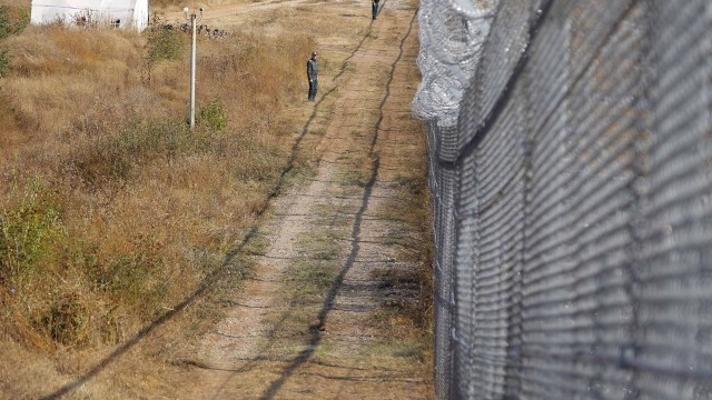Военен отиде на границата с Турция, намери чувал, а вътре... ВИДЕО
