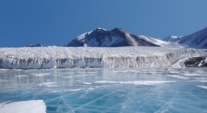 "Индипендънт": Под леда на Антарктида се крие невероятна тайна