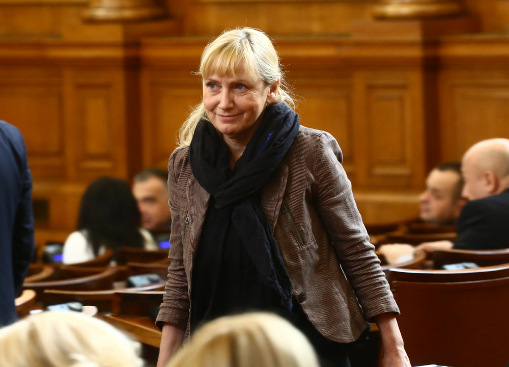 Елена Йончева: Искаме европейска лаборатория да извърши анализ на пътищата