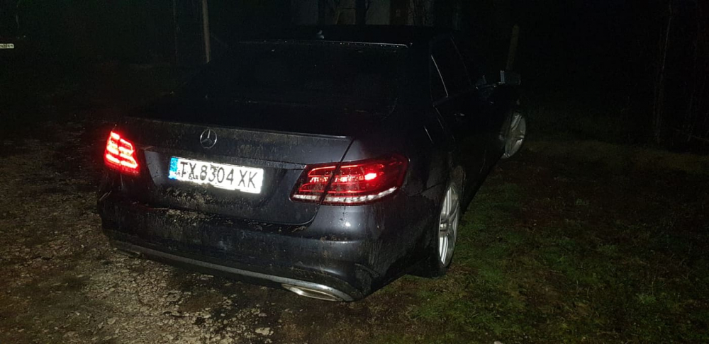 Полицията във Варна спипа крадец на луксозен Мерцедес