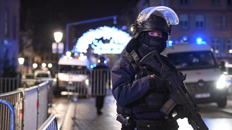 Разбра се как атентаторът Шариф е успял да се скрие от полицията след терора в Страсбург