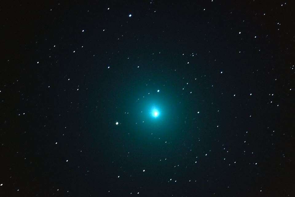 Зрелище в небето! Насладете се на най-ярката комета за 2018 г.(СНИМКИ/ВИДЕО)